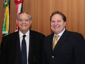 Des. Antonio do Rêgo Rocha e des. César Augusto Mimoso Ruiz Abreu.