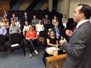 palestra apresentada pelo diretor-geral